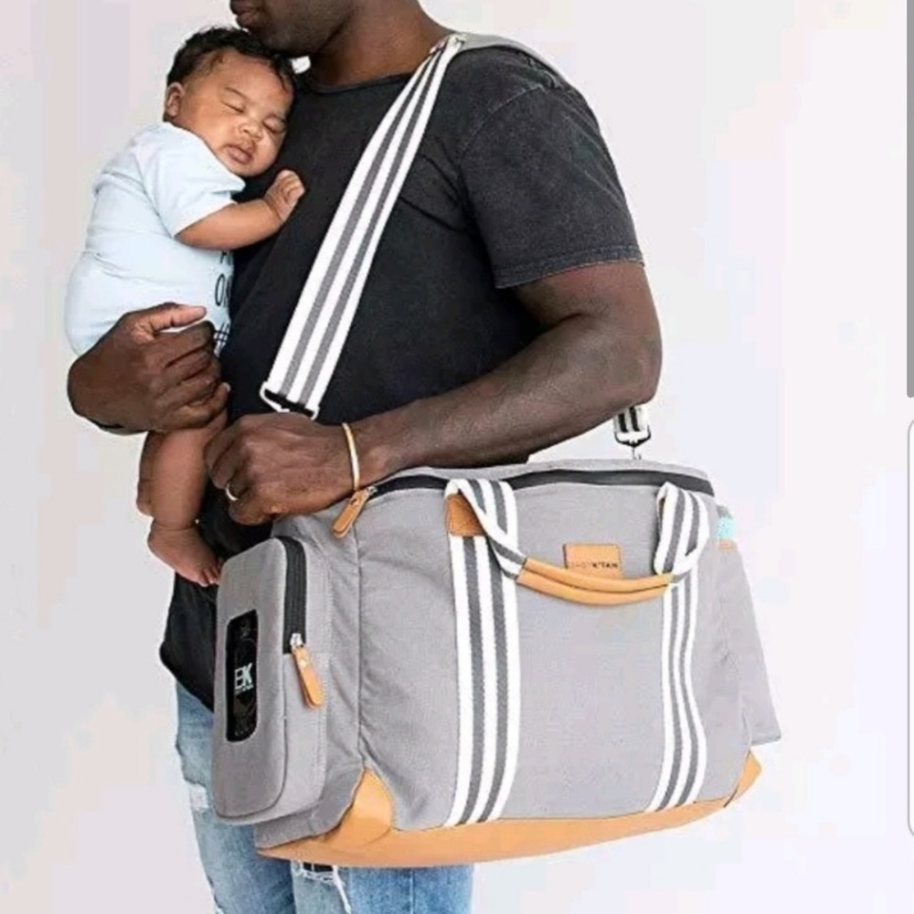 BABY K'TAN THE WEEKENDER TOTE DIAPER BAG CHARCOAL W/STRIPES INSULATED Used grey